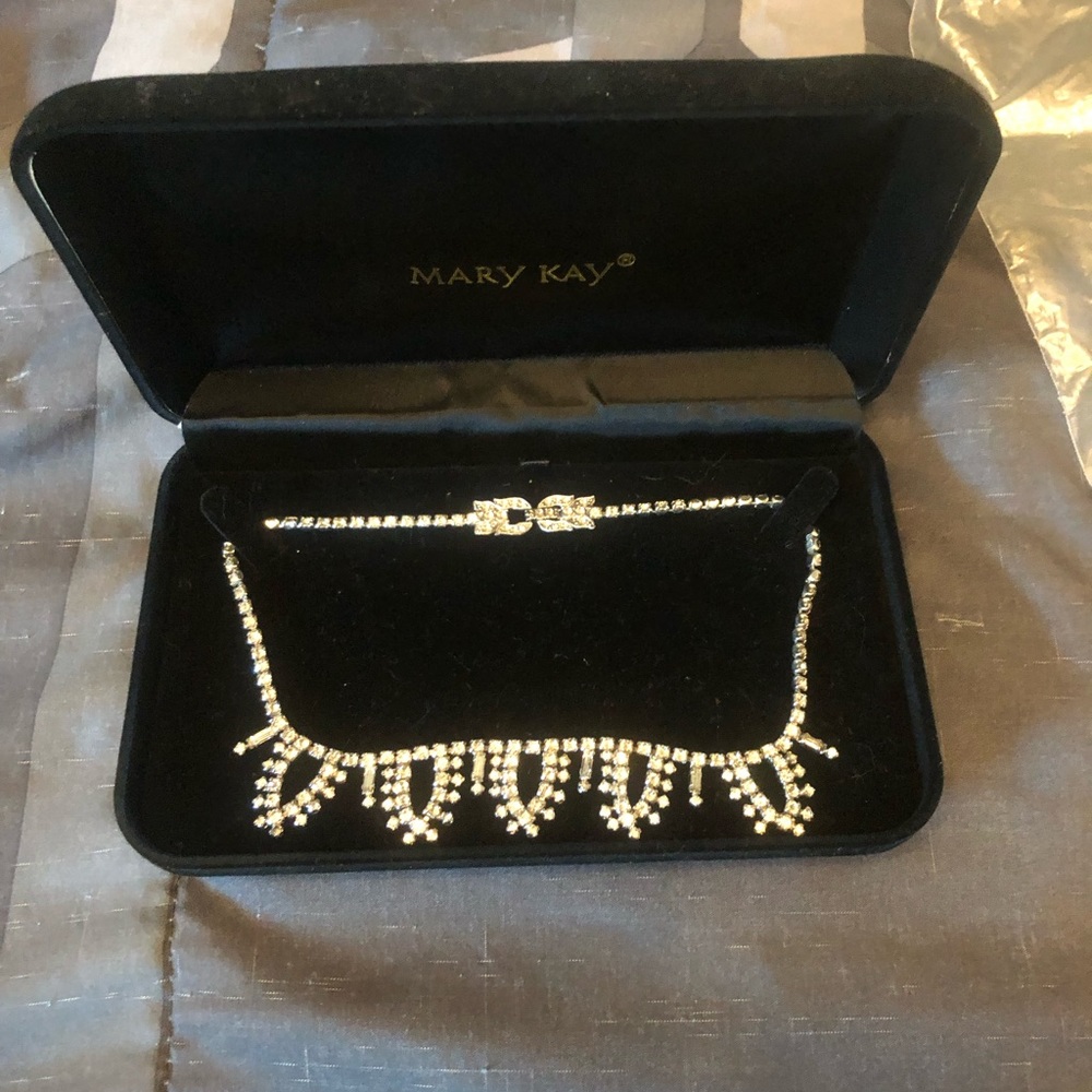 Vintage costume jewelry found in my mothers jewelry box. Over 55 years old.